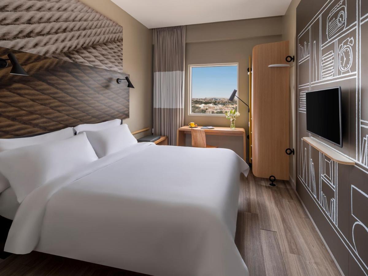 Ibis Jeddah Malik Road Hotell Eksteriør bilde