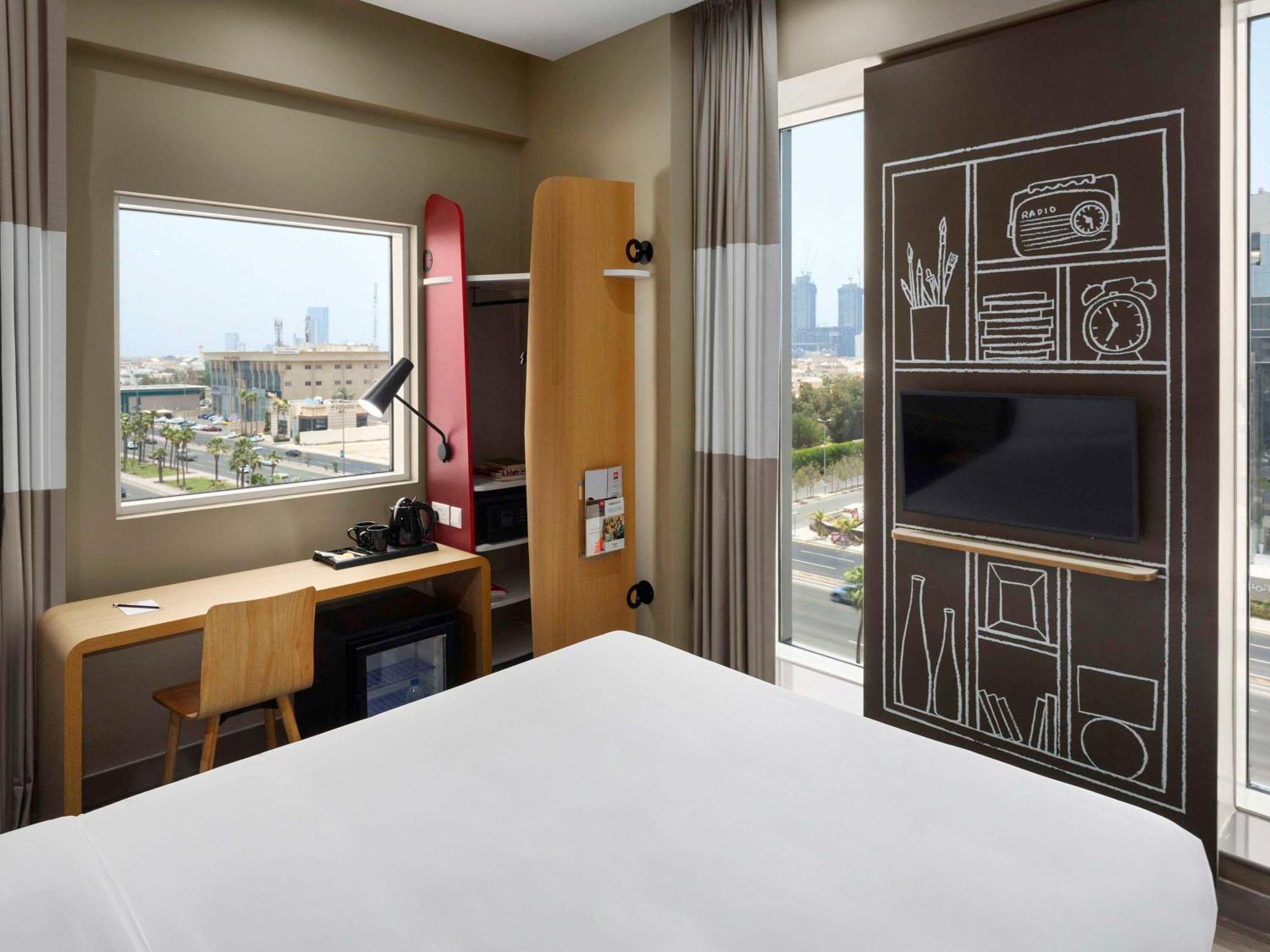 Ibis Jeddah Malik Road Hotell Eksteriør bilde