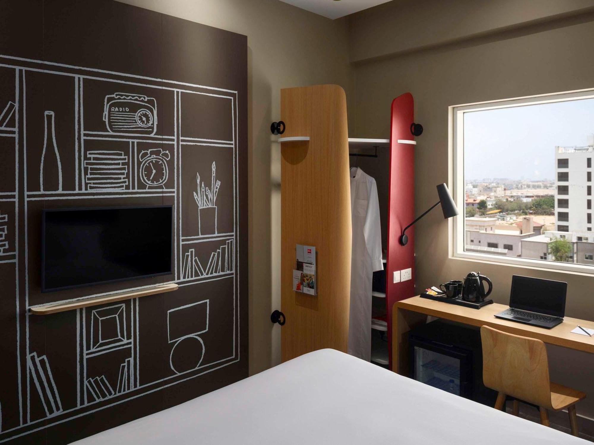 Ibis Jeddah Malik Road Hotell Eksteriør bilde