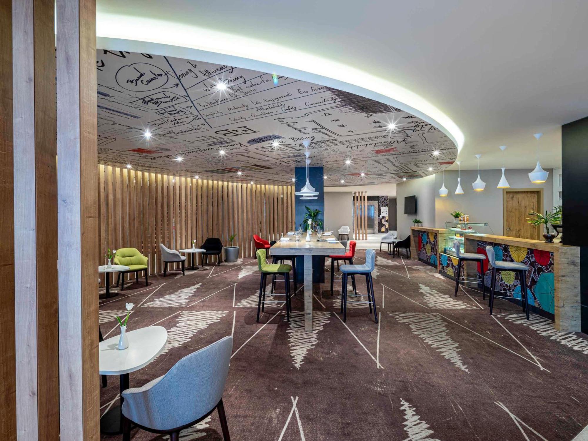 Ibis Jeddah Malik Road Hotell Eksteriør bilde