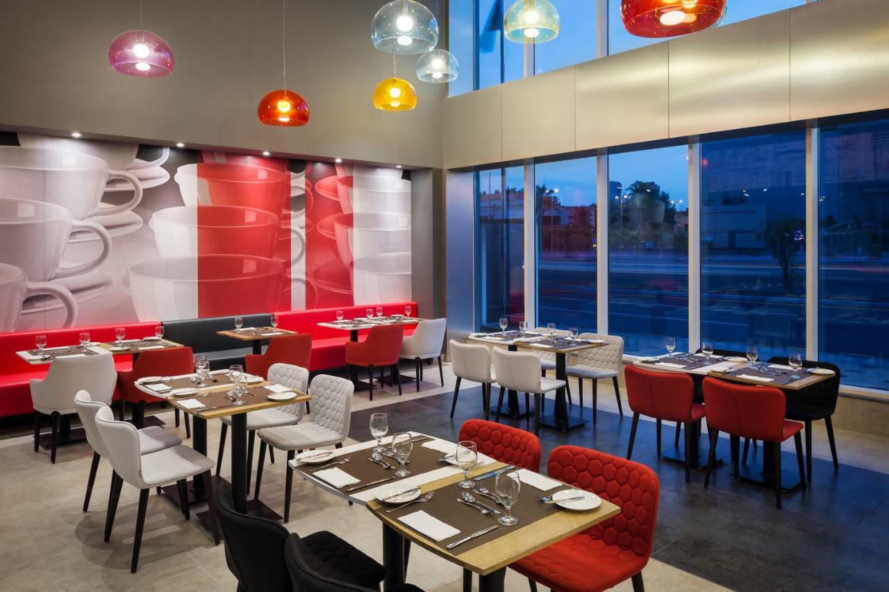 Ibis Jeddah Malik Road Hotell Eksteriør bilde