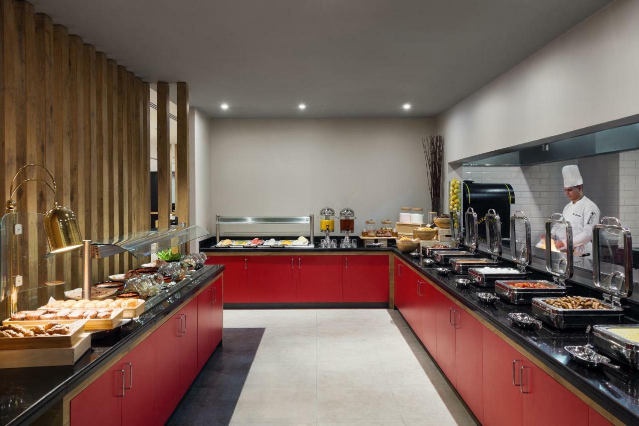 Ibis Jeddah Malik Road Hotell Eksteriør bilde